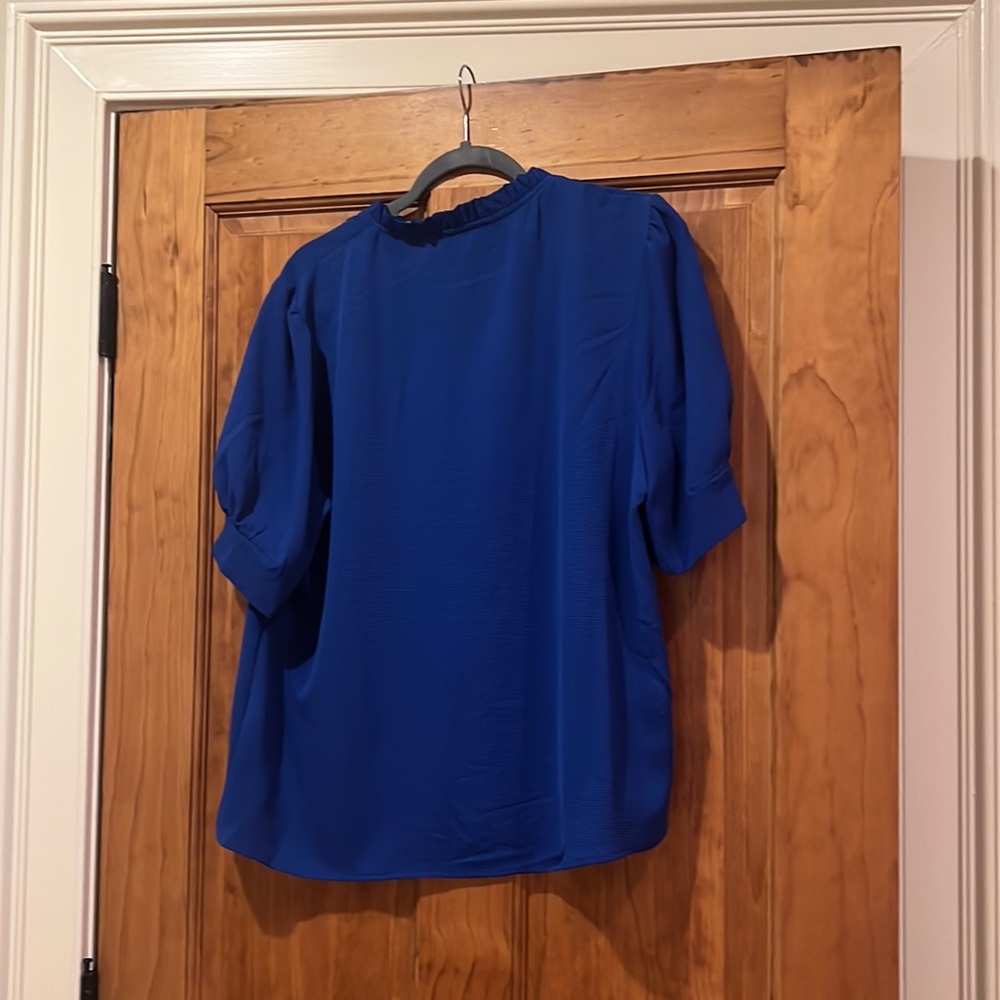 CeCe Blue Boxy Blouse with Short Sleeves - Picture 5 of 5